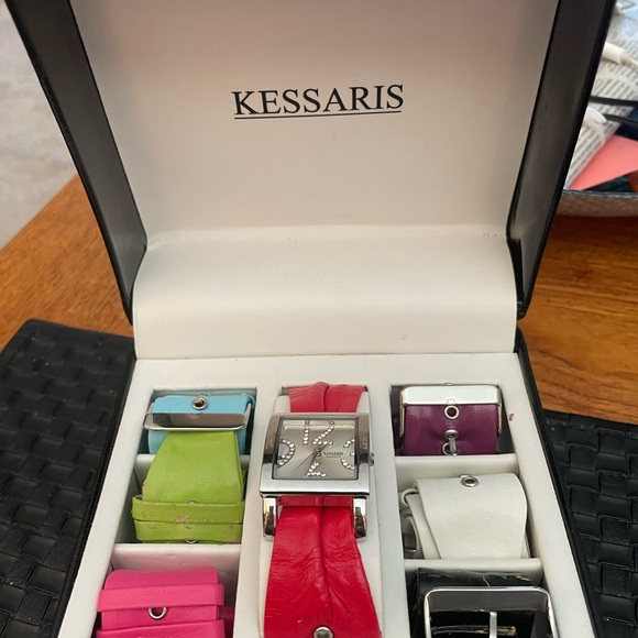 Kessaris Watch Rhinestone Numbers 7 Colored Soft Bands READ - Picture 5 of 5